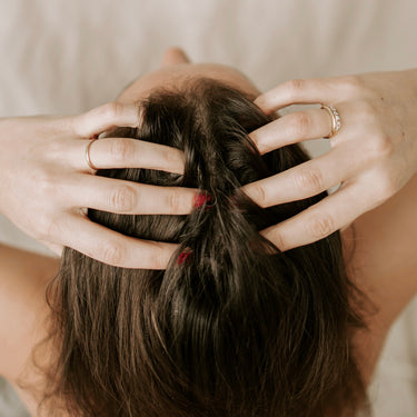 Hårtab hos kvinder: årsager og løsninger